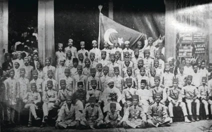 Hindistan Müslümanlarının Osmanlı’ya bağlılıkları, devletin sonuna kadar devam etmiş, Osmanlı’yla beraber savaşmak için gönüllü birlikler oluşturulmuştu